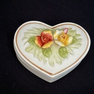 Heart-Shaped Ceramic Trinket Box with Floral Design